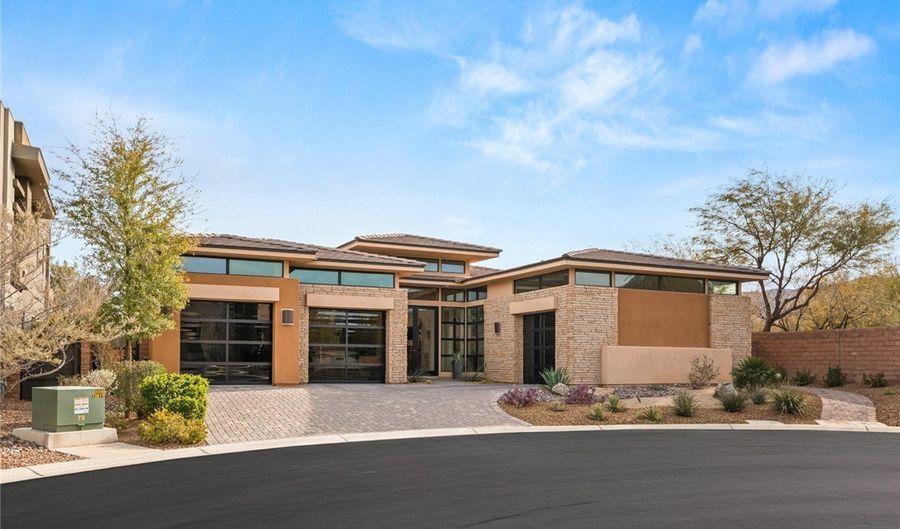39 CRANBERRY COVE Ct, Las Vegas, NV 89135 - 3 Beds, 4 Bath