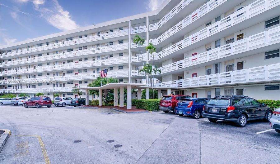 3030 Marcos Dr T-412, Aventura, FL 33160 - 1 Beds, 1 Bath