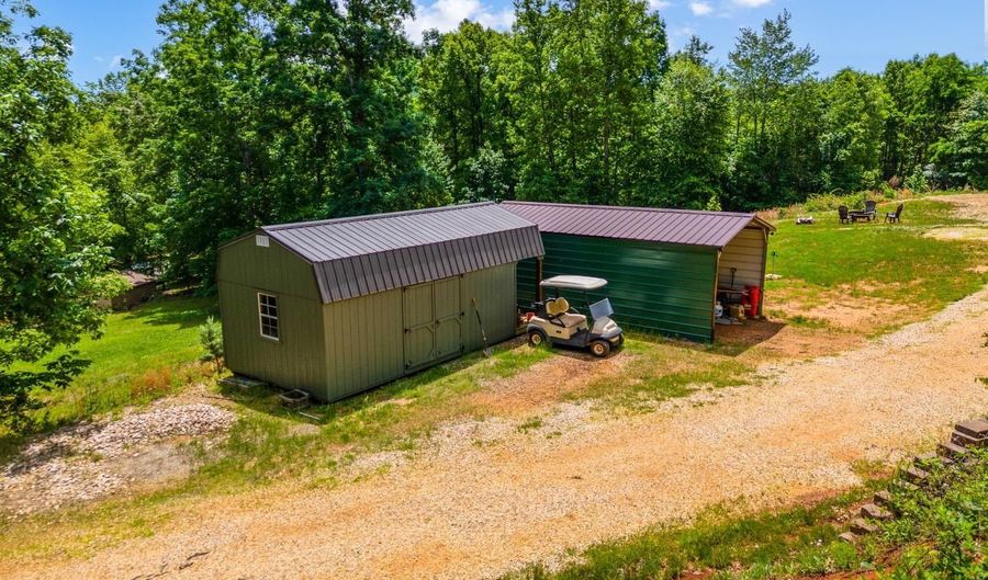 929 Poor House Farm Rd, Amherst, VA 24521 - 3 Beds, 5 Bath