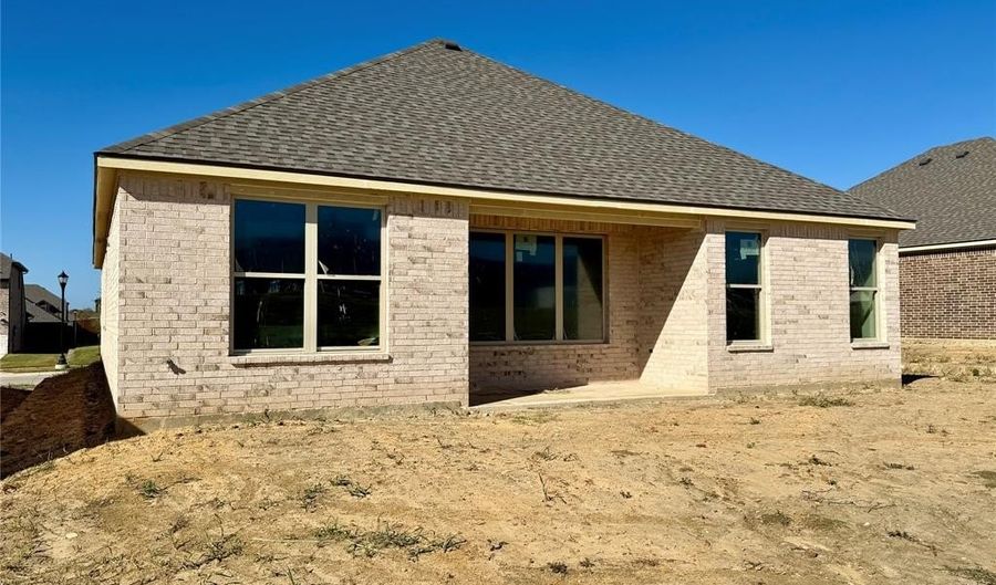 220 Cheyenne Trl, Alvarado, TX 76009 - 3 Beds, 2 Bath