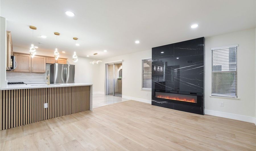 5064 Spencer St A, Las Vegas, NV 89119 - 2 Beds, 2 Bath