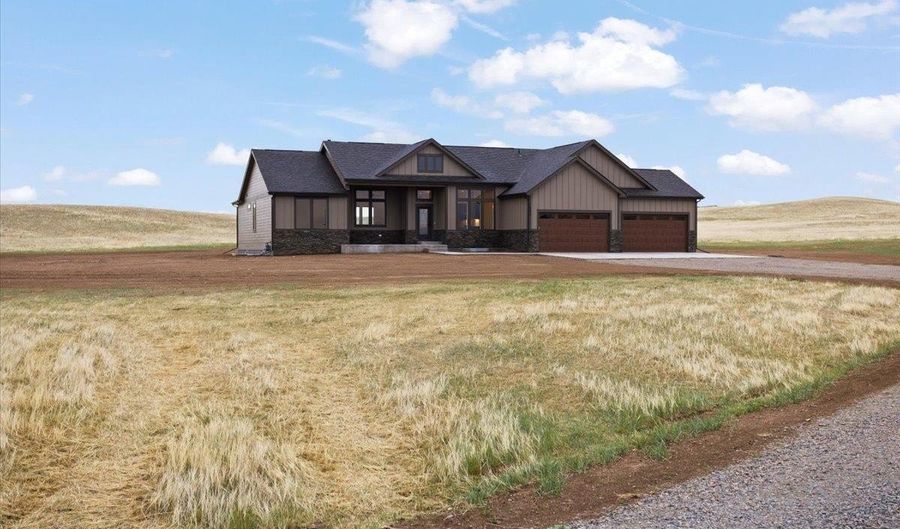 1683 GERONIMO Rd, Cheyenne, WY 82009 - 5 Beds, 3 Bath