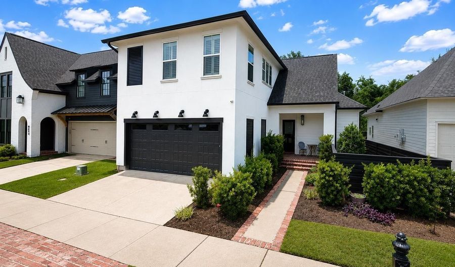 9352 Inniswylde Dr, Baton Rouge, LA 70809 - 4 Beds, 4 Bath