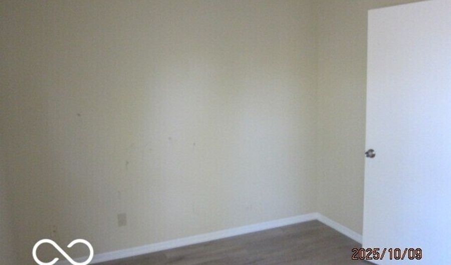 2531 Redland Ln, Indianapolis, IN 46217 - 3 Beds, 3 Bath