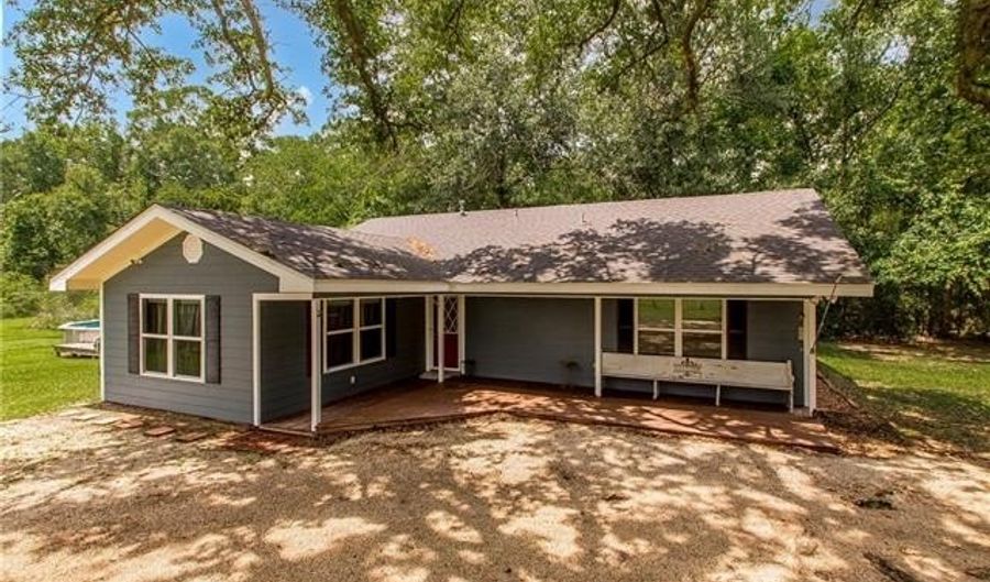 1137 PEARL St, Bogalusa, LA 70427 - 3 Beds, 2 Bath