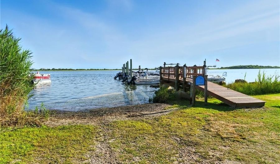 130 S Niantic Dr, Charlestown, RI 02813 - 3 Beds, 2 Bath