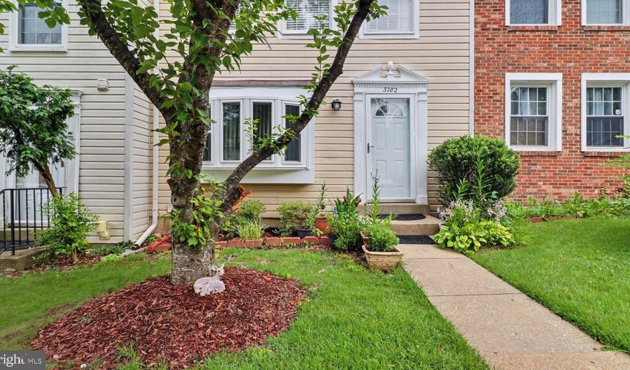 3782 EVANS TRAIL Way, Beltsville, MD 20705 - 3 Beds, 3 Bath