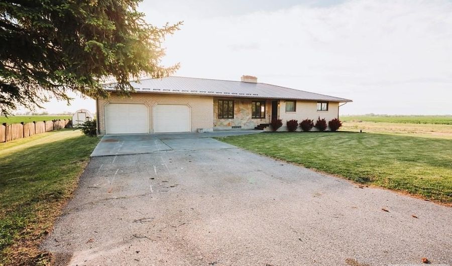 202 Cottonwood Ln, Blackfoot, ID 83211 - 4 Beds, 3 Bath