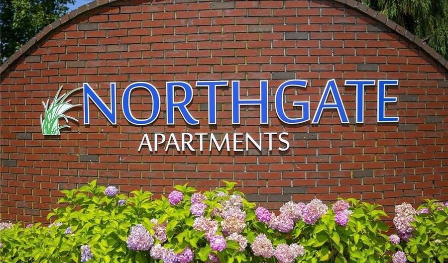 3 Admiralty Dr 8-6, Middletown, RI 02842 - 2 Beds, 1 Bath