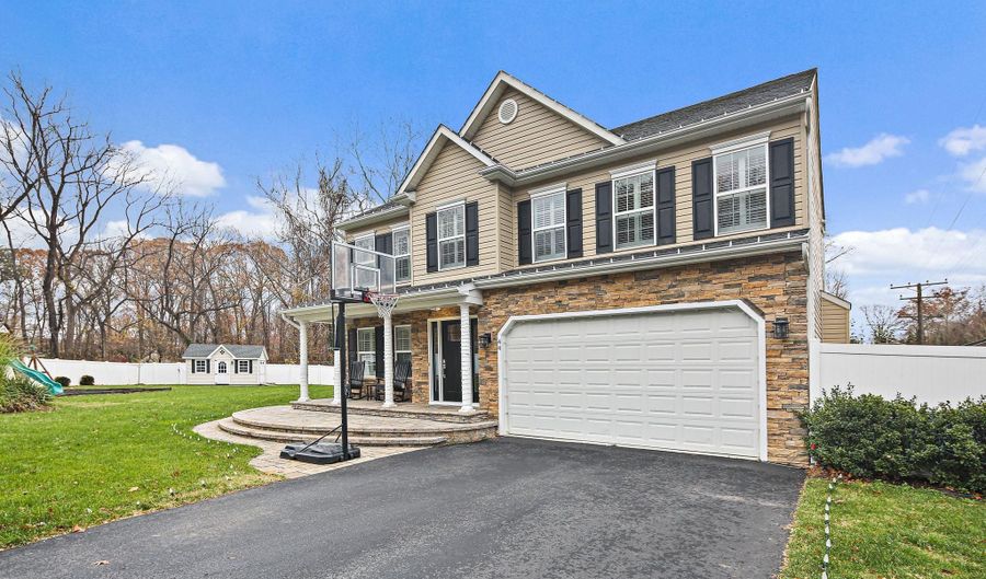 44 JONES STATION Rd, Arnold, MD 21012 - 4 Beds, 4 Bath