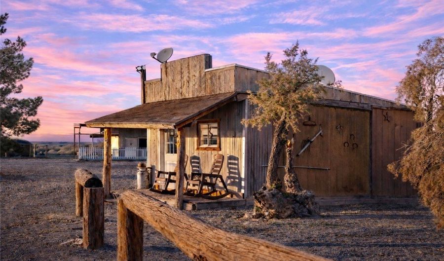 5770 S Peterson Rd, Amargosa Valley, NV 89020 - 8 Beds, 13 Bath