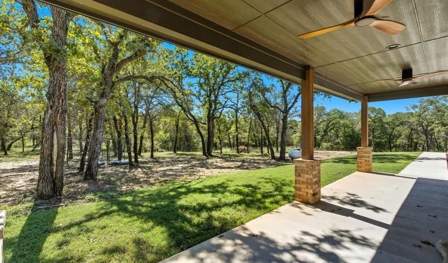 245 Creek Crossing St, Alvord, TX 76225 - 3 Beds, 3 Bath
