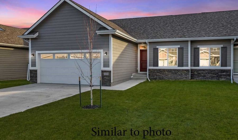 2702 3rd Ave SE, Altoona, IA 50009 - 3 Beds, 3 Bath