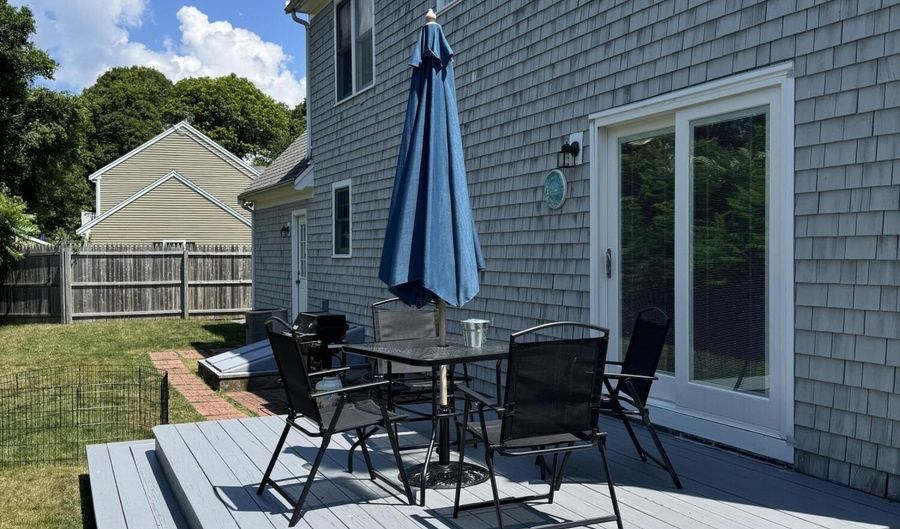 260 Tobey Way, Barnstable, MA 02630 - 3 Beds, 2 Bath