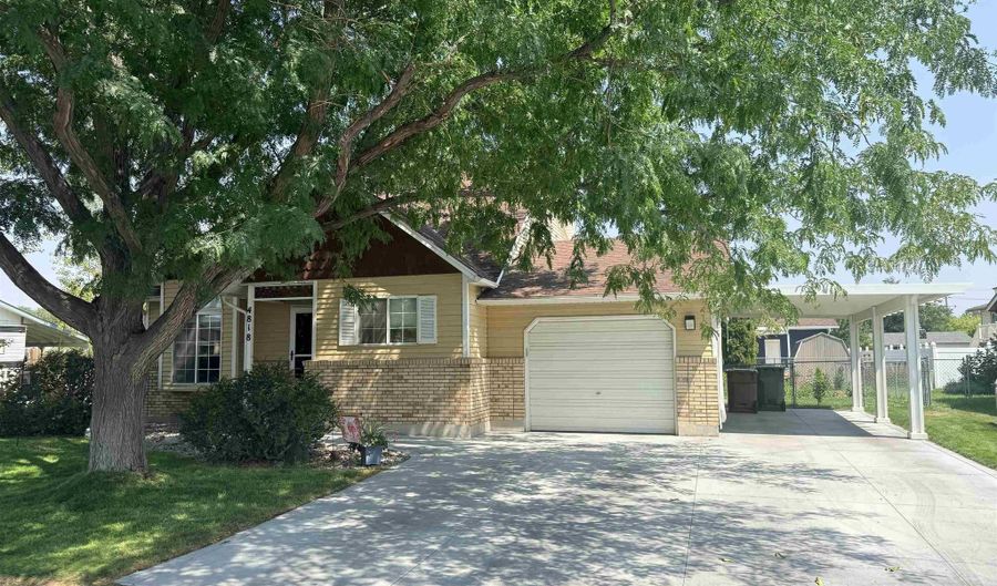 4818 Freedom Ave, Chubbuck, ID 83202 - 3 Beds, 2 Bath