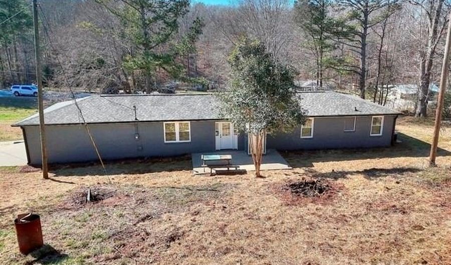 7241 Highway 29 S, Hull, GA 30646 - 3 Beds, 1 Bath