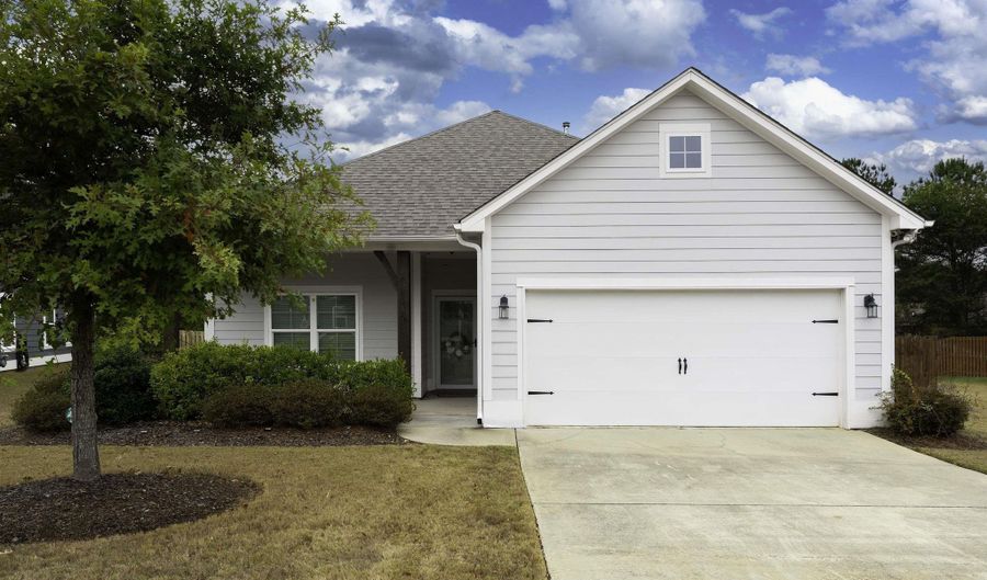 109 SHELBY FARMS Dr, Alabaster, AL 35007 - 3 Beds, 2 Bath