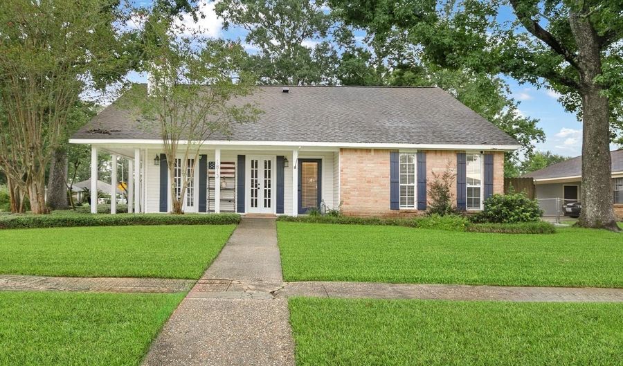 1813 W Marsden Pl, Baton Rouge, LA 70816 - 3 Beds, 2 Bath