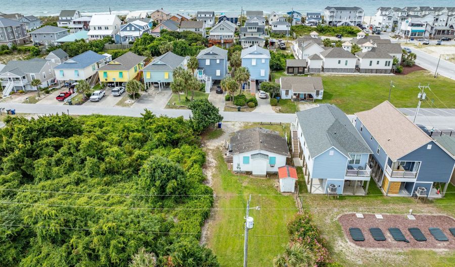 111 E Terminal Blvd, Atlantic Beach, NC 28512 - 2 Beds, 1 Bath