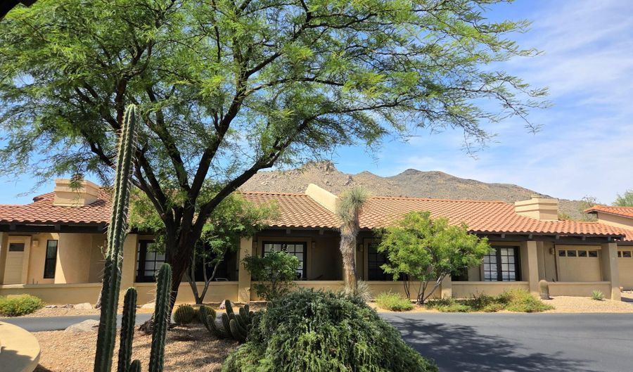 37206 N Tom Darlington Dr 1, Carefree, AZ 85377 - 2 Beds, 2 Bath