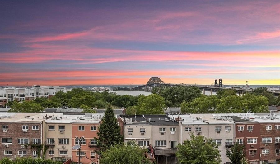 1225 KENNEDY Blvd 11G, Bayonne, NJ 07002 - 1 Beds, 1 Bath