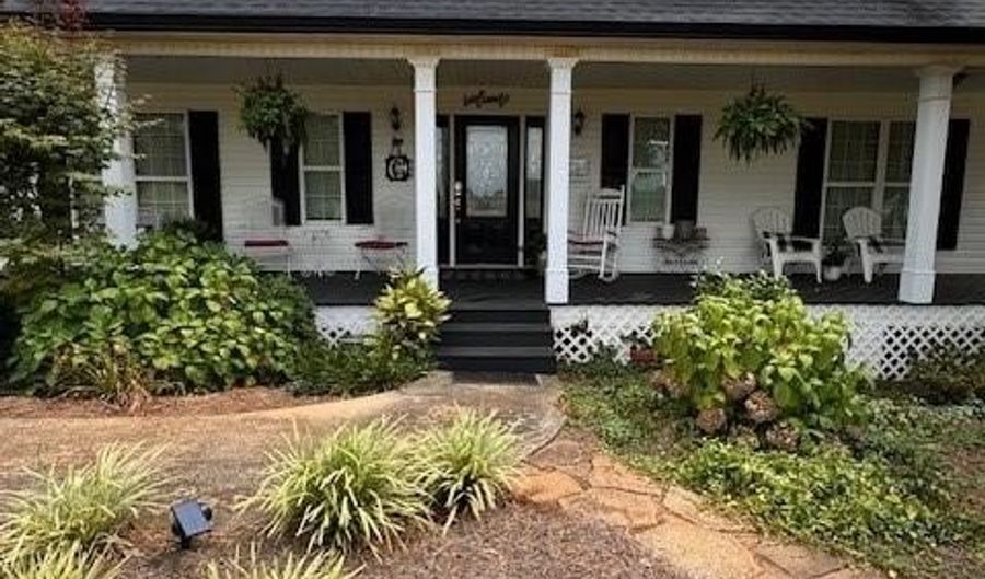 495 Hanley Rd, Hull, GA 30646 - 4 Beds, 3 Bath