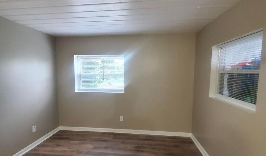 2003 W Broad St A, Columbus, OH 43223 - 1 Beds, 2 Bath