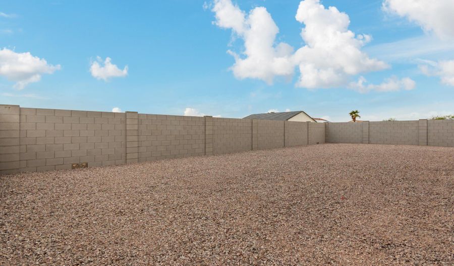 10620 W MONACO Blvd, Arizona City, AZ 85123 - 4 Beds, 2 Bath