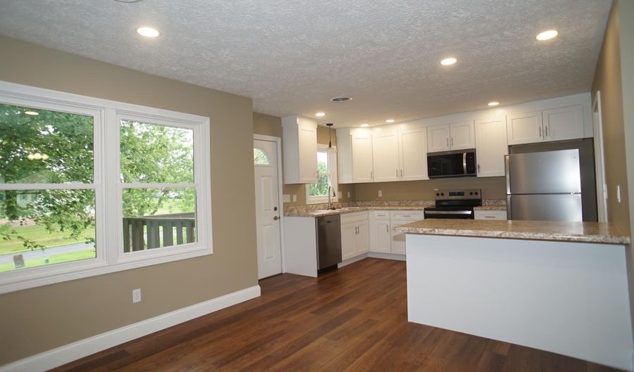 15 Morton Way, Batesville, IN 47006 - 3 Beds, 3 Bath