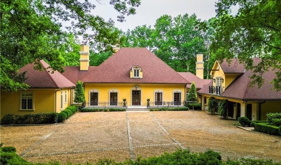 805 Old Mill Ct, Ball Ground, GA 30107 - 5 Beds, 6 Bath