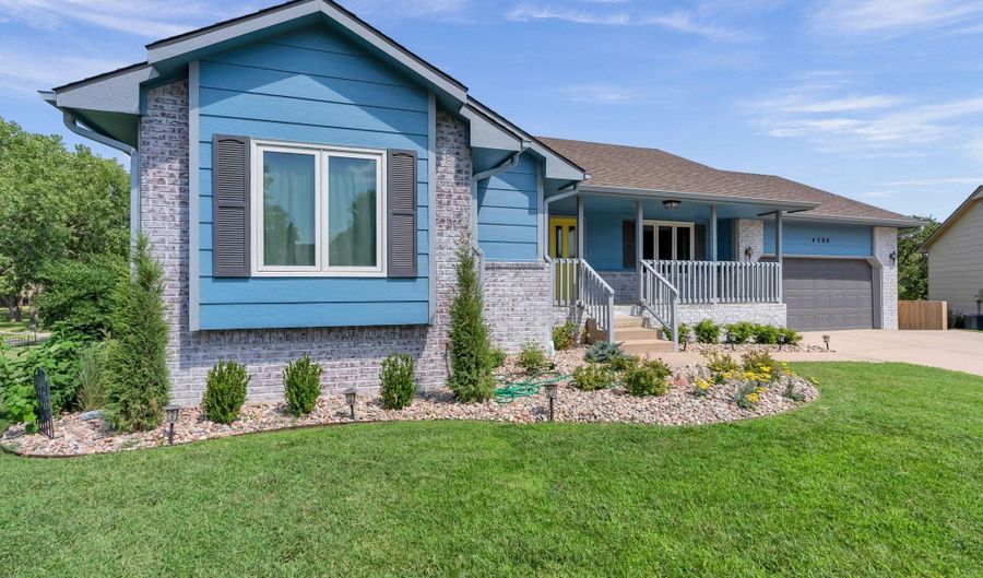 4566 Westlake Ct, Bel Aire, KS 67220 - 4 Beds, 3 Bath