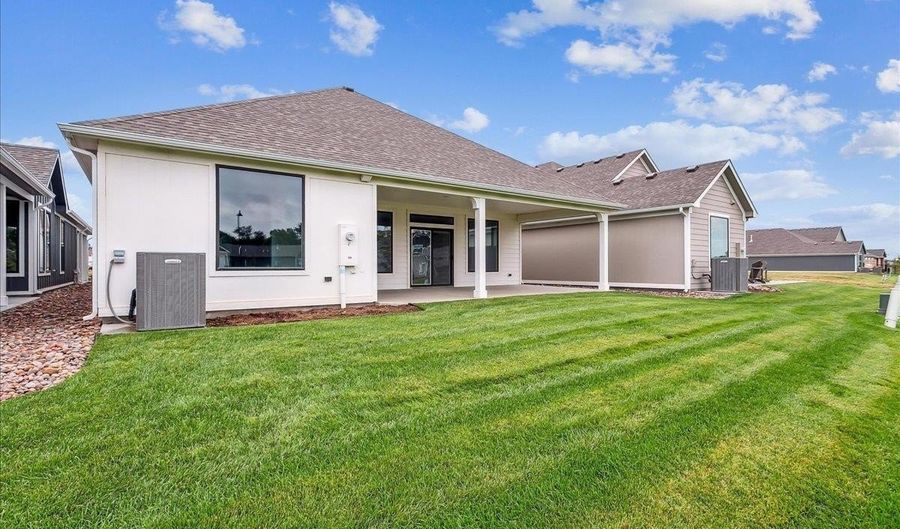 205 S Heritage Way, Andover, KS 67002 - 2 Beds, 2 Bath