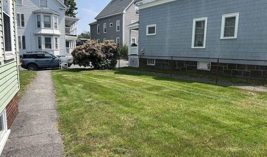 7 Judson 3, Beverly, MA 01915 - 3 Beds, 1 Bath