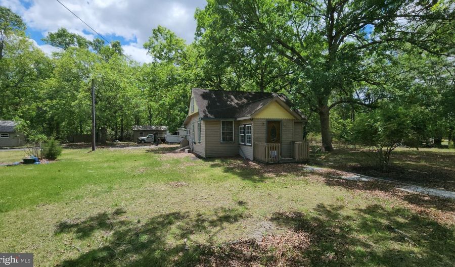 1033 MAPLE Ave, Atco, NJ 08004 - 2 Beds, 1 Bath