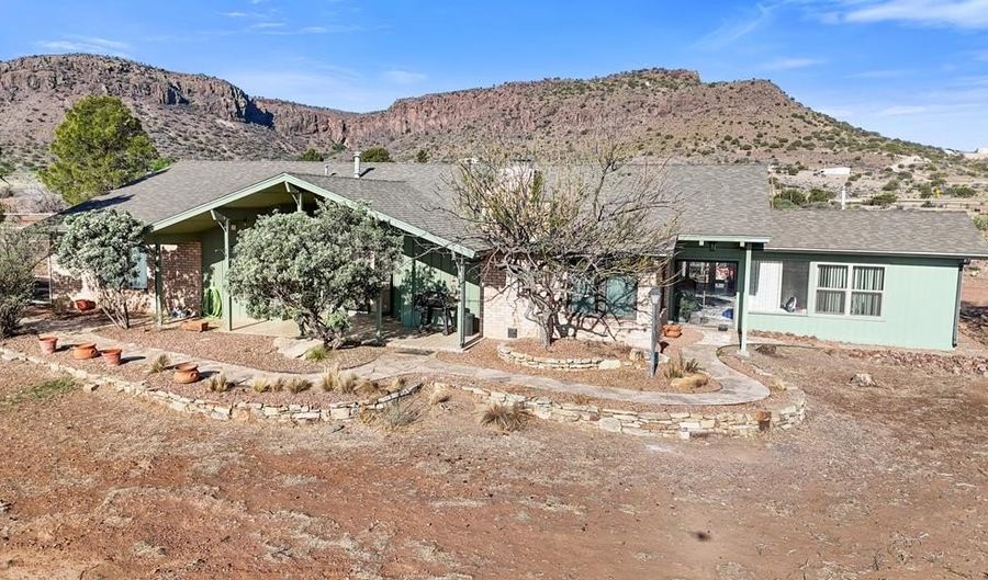 119 Deer Trail Rd, Alpine, TX 79830 - 4 Beds, 3 Bath