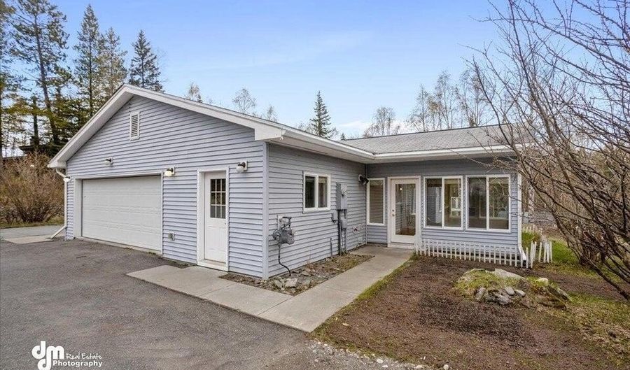 4400 O'Malley Rd, Anchorage, AK 99507 - 3 Beds, 3 Bath