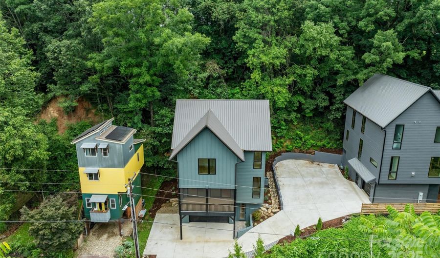 45 Waynesville Ave, Asheville, NC 28806 - 3 Beds, 3 Bath