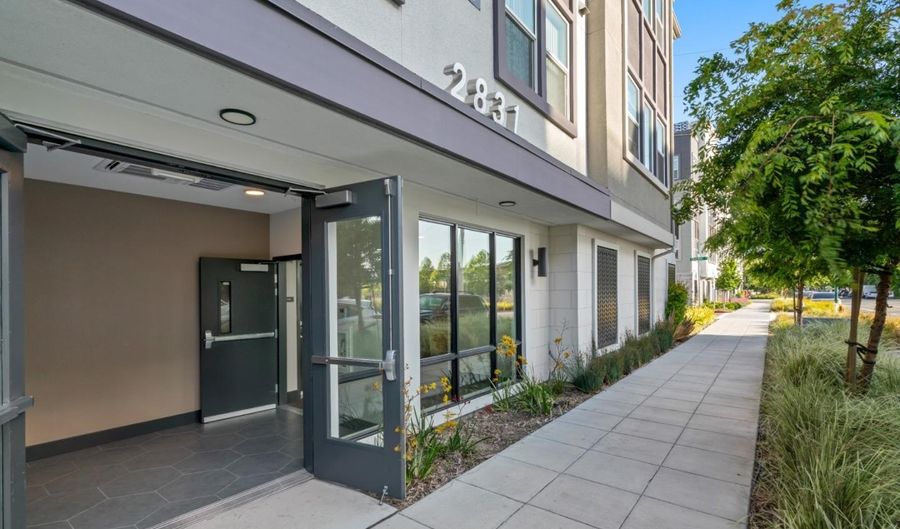 2835 5th St, Alameda, CA 94501 - 2 Beds, 2 Bath