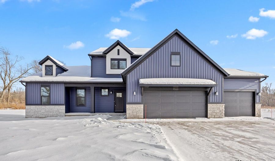 9520 Alaska Ave SE, Alto, MI 49302 - 4 Beds, 2 Bath