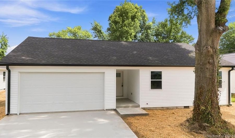 230 North St, Austin, IN 47102 - 3 Beds, 2 Bath