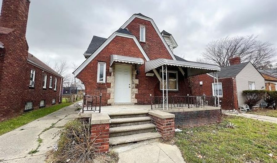 11851 COLLEGE St, Detroit, MI 48205 - 3 Beds, 2 Bath