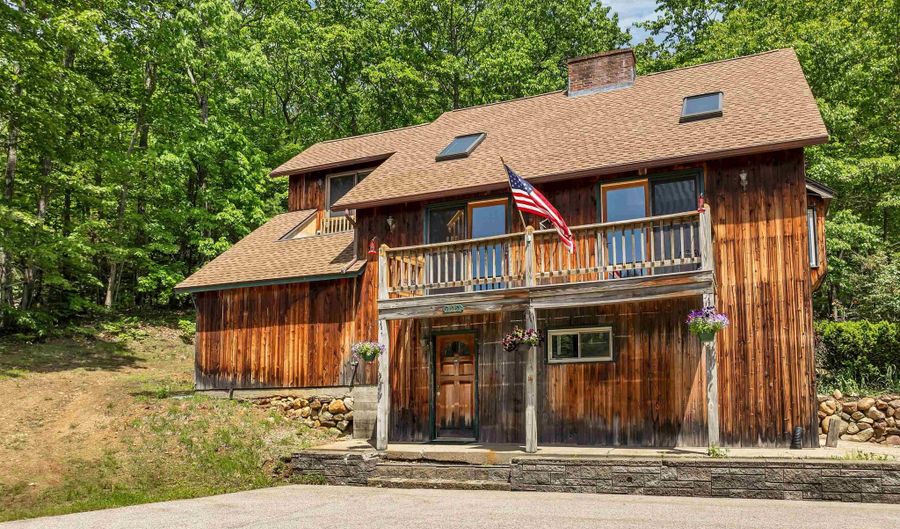 222 Main St, Alton, NH 03809 - 4 Beds, 3 Bath