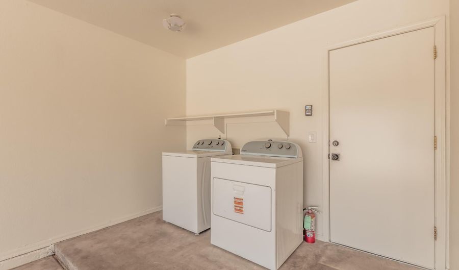 1028 W BUTLER Ct, Chandler, AZ 85224 - 3 Beds, 2 Bath