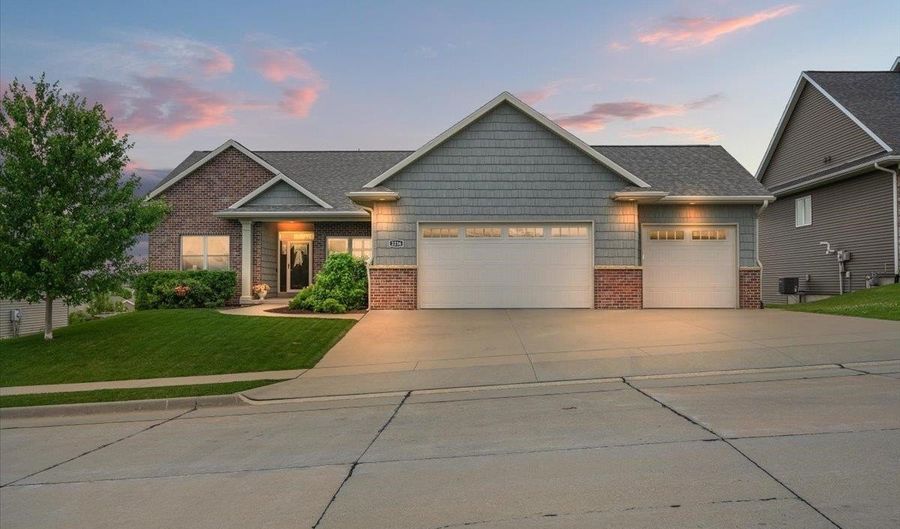 2236 Jo Ann, Asbury, IA 52002 - 5 Beds, 3 Bath
