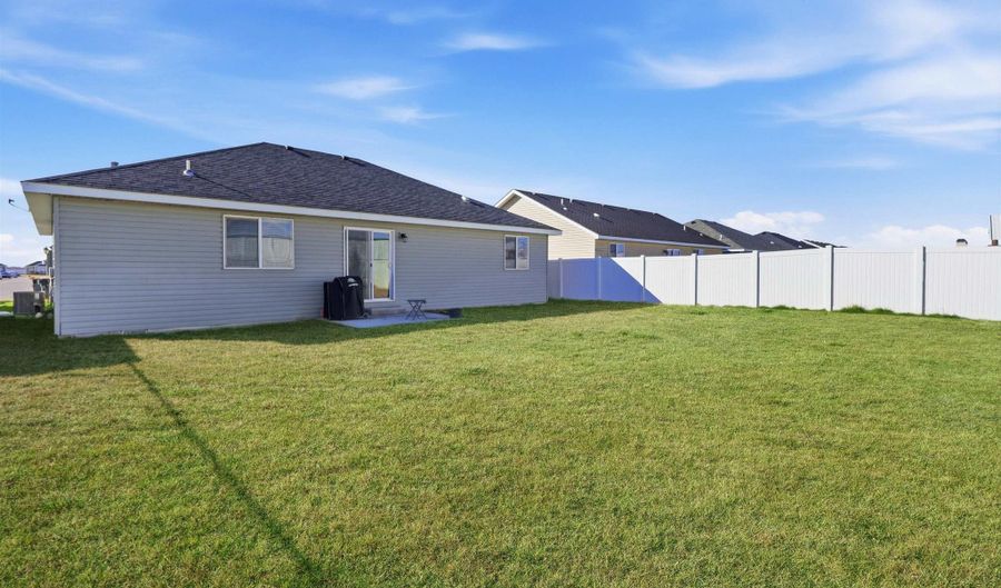 359 Miller Ave, Burley, ID 83318 - 3 Beds, 2 Bath