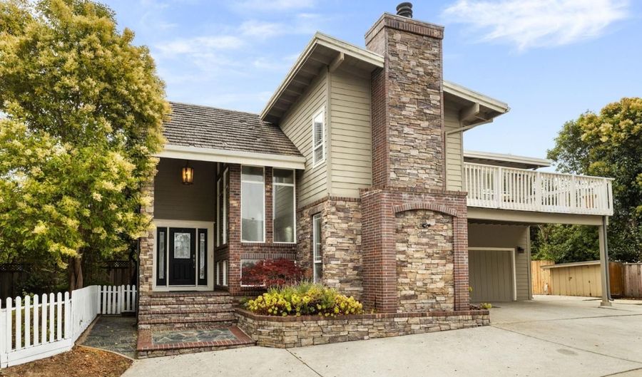 674 Clubhouse Dr, Aptos, CA 95003 - 3 Beds, 2 Bath