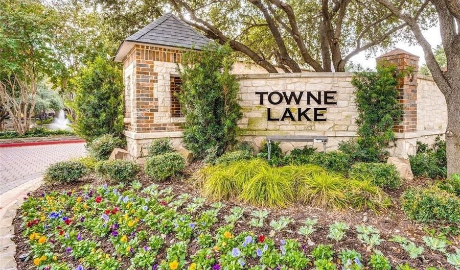 4160 Towne Green Cir, Addison, TX 75001 - 3 Beds, 3 Bath