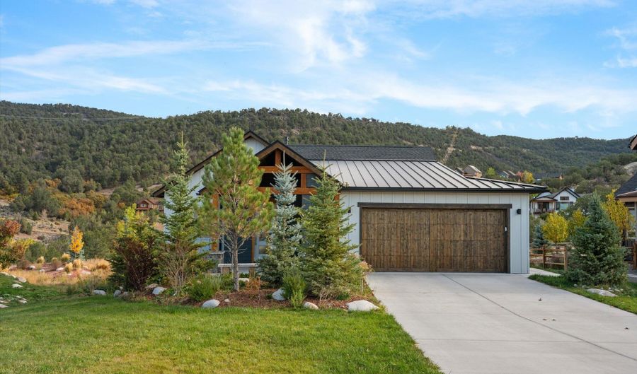 377 Pinyon Mesa Dr, Glenwood Springs, CO 81601 - 4 Beds, 4 Bath