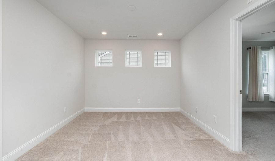 1126 UP AND OVER Ln, Aberdeen, MD 21001 - 4 Beds, 3 Bath