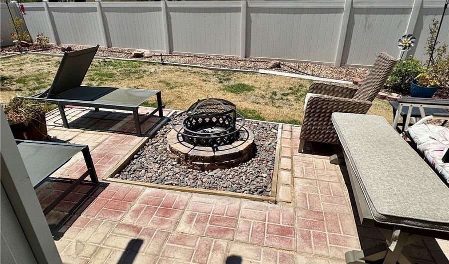 19642 Castle Harbor Ct, Apple Valley, CA 92308 - 2 Beds, 2 Bath
